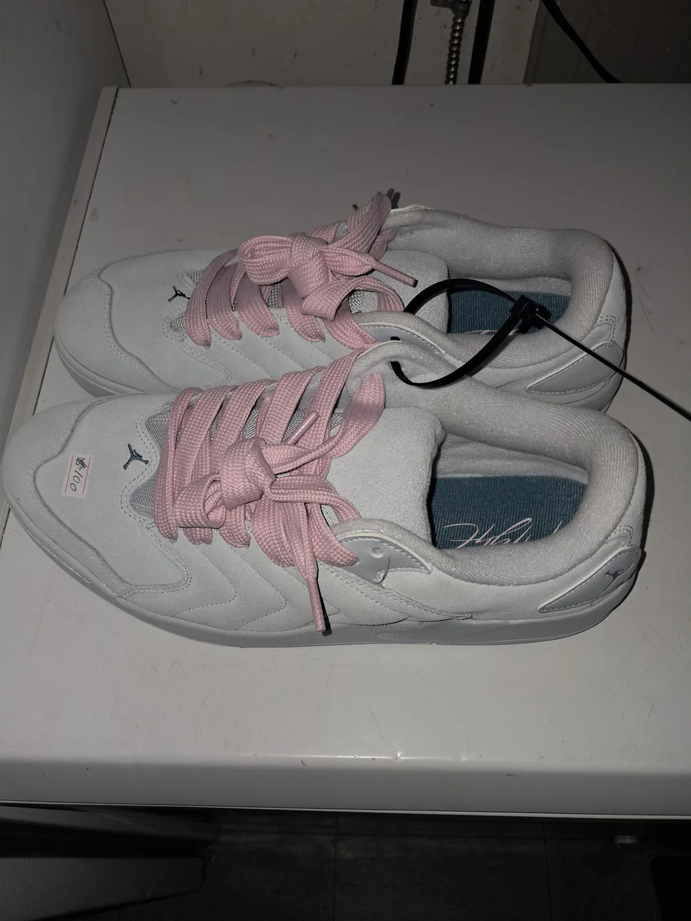 Jordan Low-Top Sneakers in White with Pink Laces